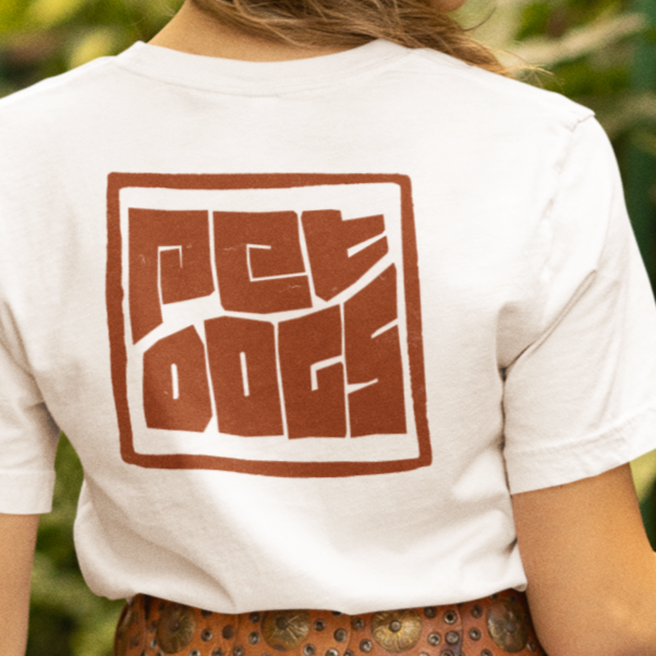 PET DOGS Natural Color Logo Tee